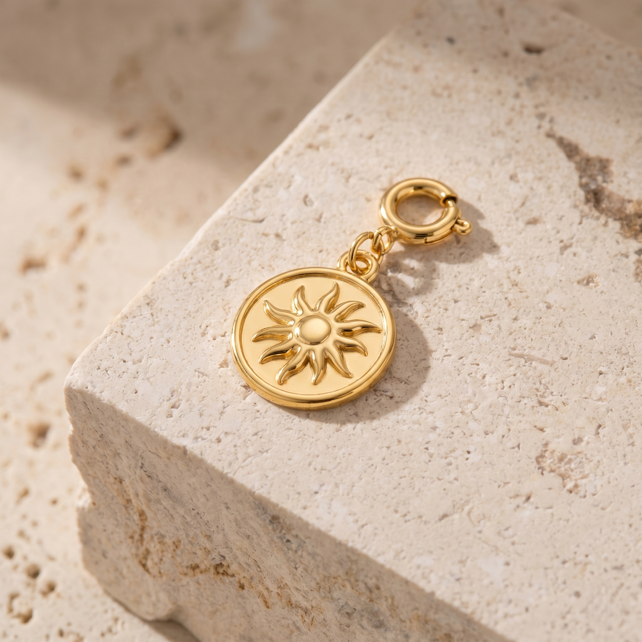 Sunniva Charm